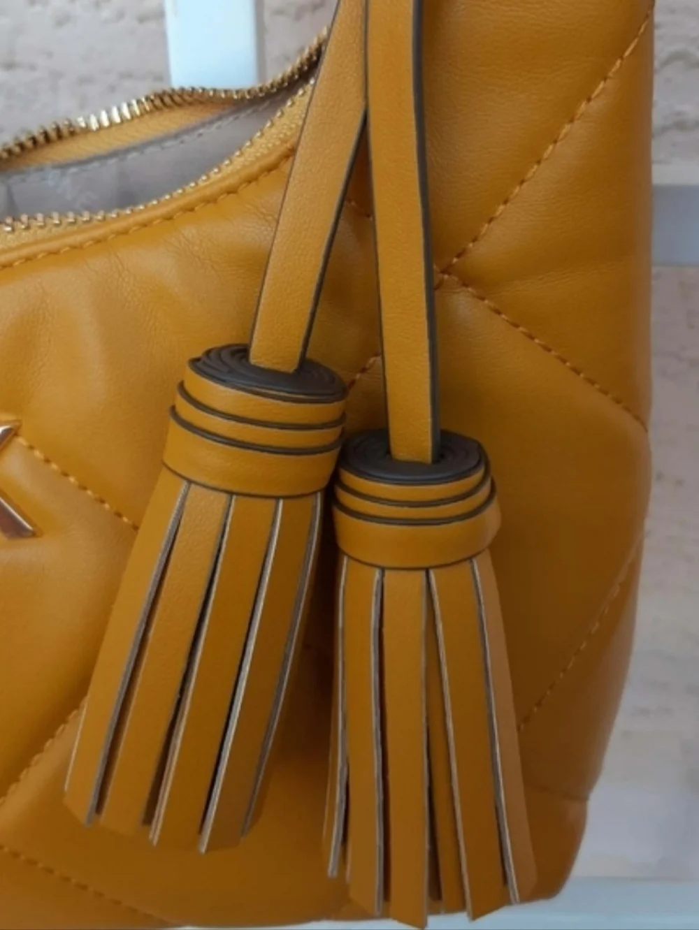 ANNE KLEIN Quilted "Emerson" Hobo Shoulder Bag 4 Pc Set - Picture 7 of 17